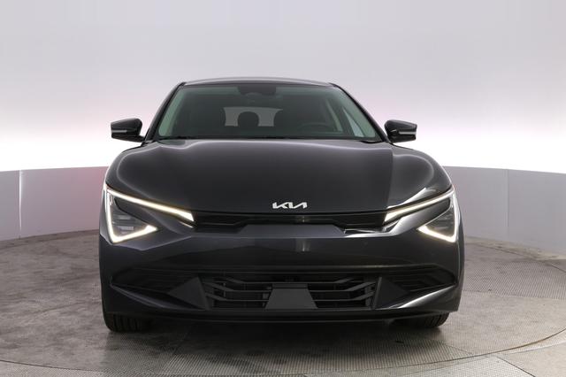 2025 Kia EV6 — photo 9 of 24