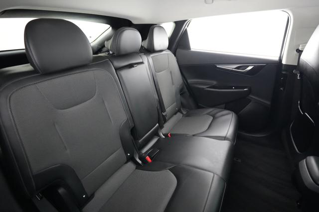 2025 Kia EV6 — photo 4 of 24