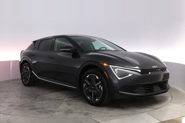 2025 Kia EV6 — photo 10 of 24