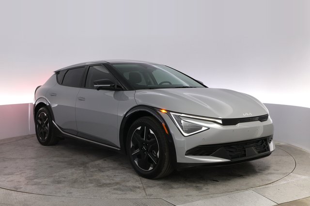 2025 Kia EV6 — photo 10 of 21