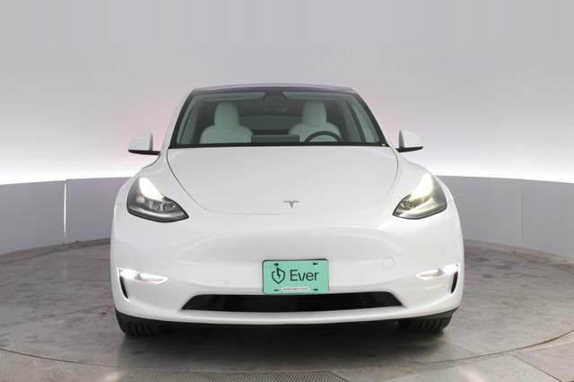 2022 Tesla Model Y — photo 9 of 25