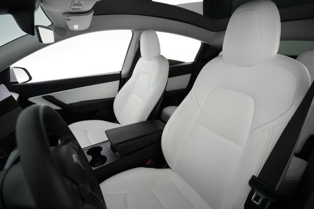 2022 Tesla Model Y — photo 3 of 25