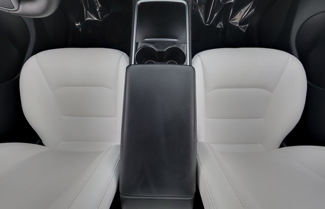 2022 Tesla Model Y — photo 22 of 25