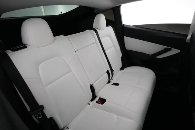 2022 Tesla Model Y — photo 4 of 25