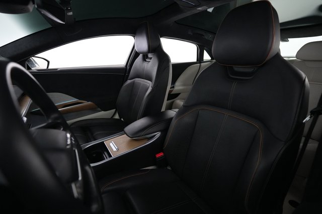 2023 Lucid Air — photo 3 of 24