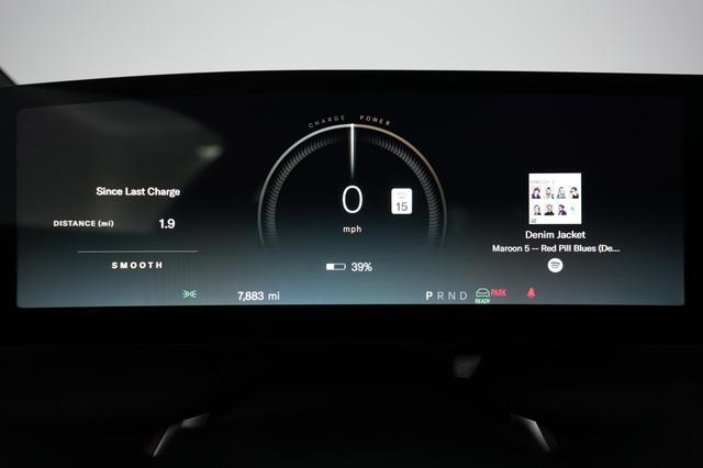 2023 Lucid Air — photo 5 of 24