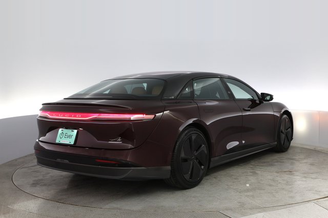 2023 Lucid Air — photo 2 of 21