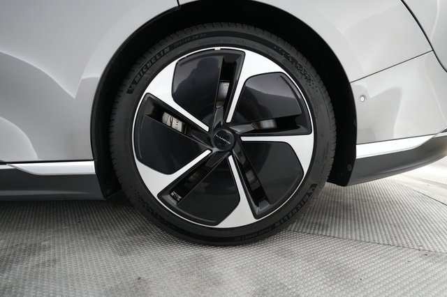 2023 Lucid Air — photo 7 of 21