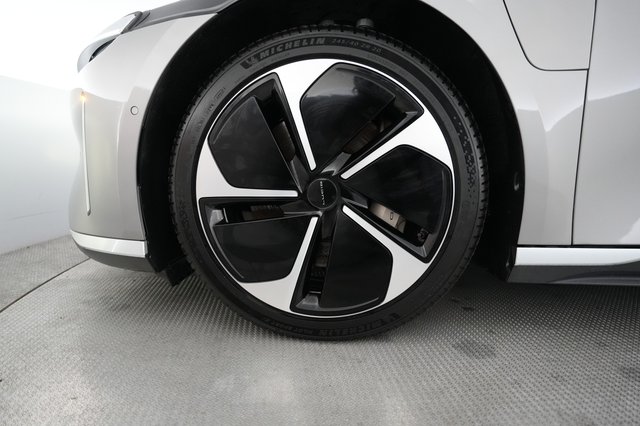 2023 Lucid Air — photo 15 of 21