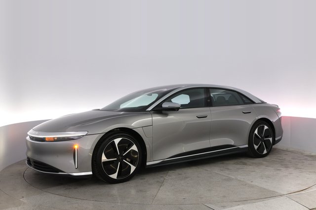 2023 Lucid Air — photo 14 of 21