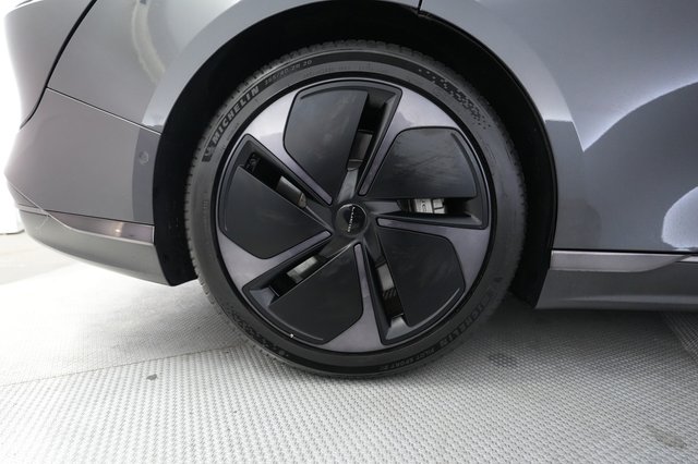 2023 Lucid Air — photo 16 of 21