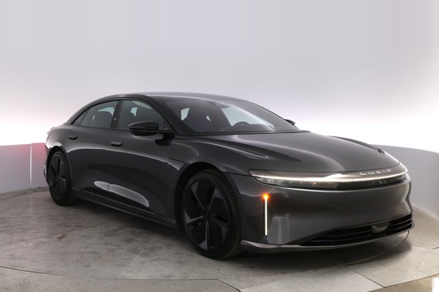 2023 Lucid Air — photo 10 of 21