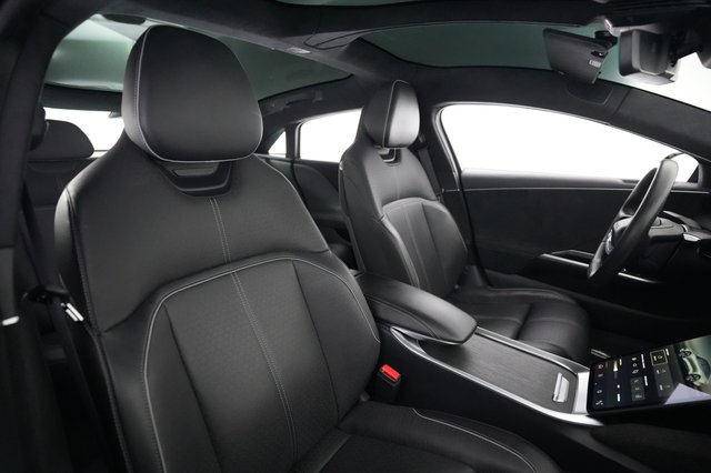 2023 Lucid Air — photo 18 of 21