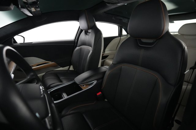 2023 Lucid Air — photo 3 of 21