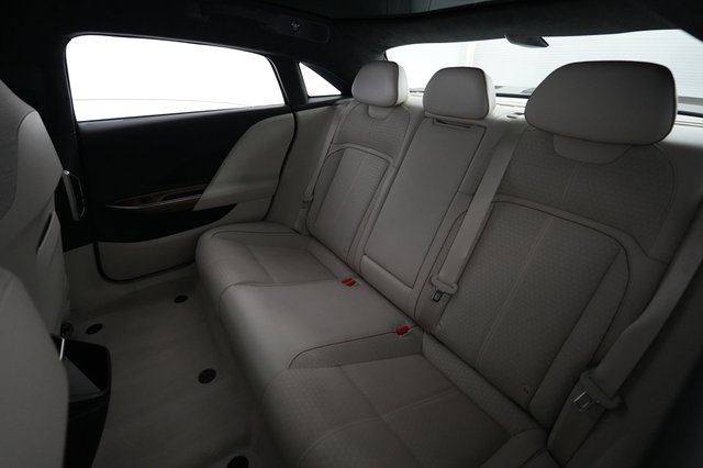 2023 Lucid Air — photo 19 of 21