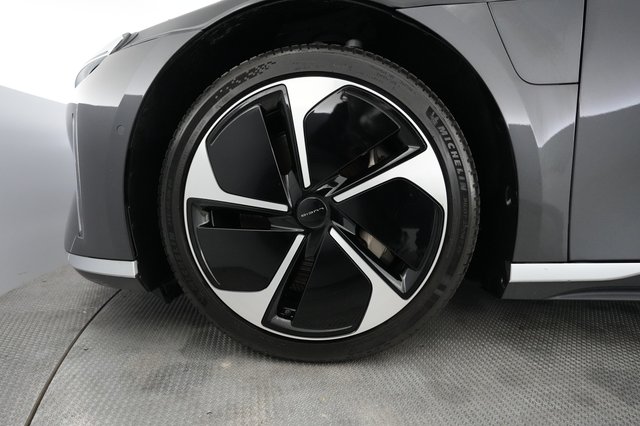2023 Lucid Air — photo 15 of 21