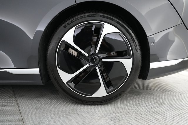 2023 Lucid Air — photo 7 of 21