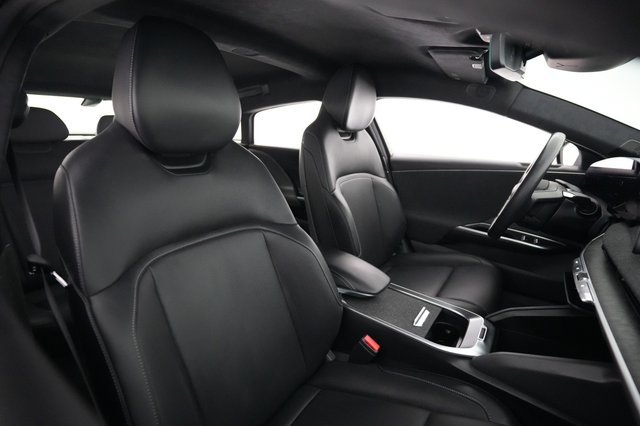 2023 Lucid Air — photo 18 of 24
