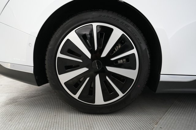 2023 Lucid Air — photo 17 of 24