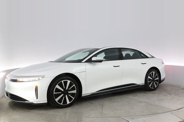 2023 Lucid Air — photo 14 of 24