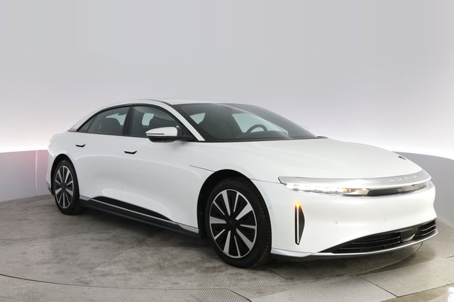 2023 Lucid Air — photo 10 of 24