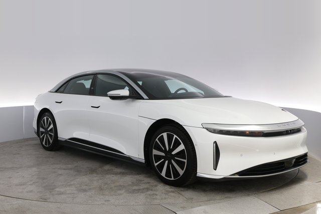 2023 Lucid Air — photo 10 of 21