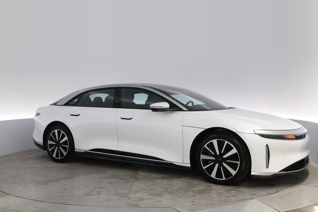2023 Lucid Air — photo 11 of 21