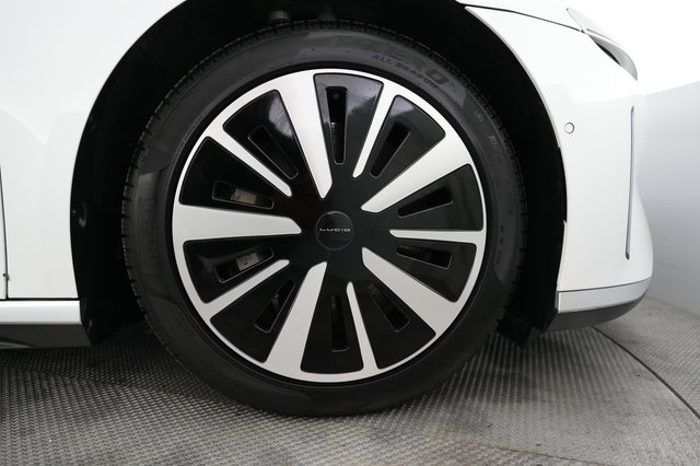 2023 Lucid Air — photo 16 of 21