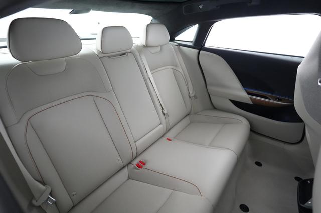 2023 Lucid Air — photo 4 of 21