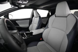 2023 Subaru Solterra — photo 3 of 21