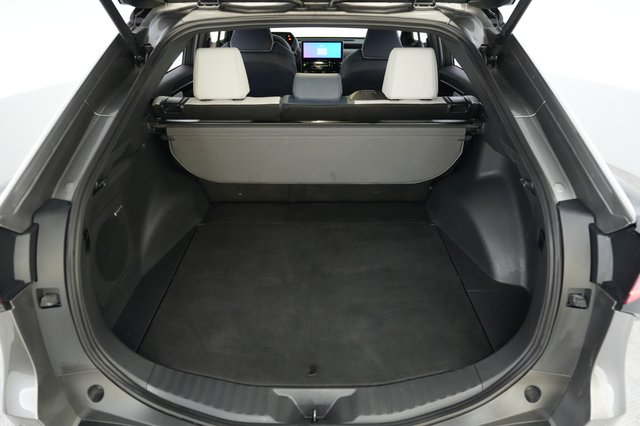 2023 Subaru Solterra — photo 6 of 21