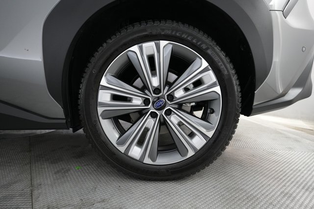 2023 Subaru Solterra — photo 7 of 21