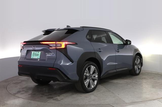 2023 Subaru Solterra — photo 2 of 20