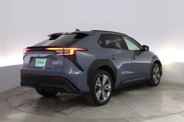 2023 Subaru Solterra — photo 2 of 20