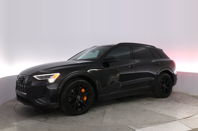 2023 Audi e-tron — photo 14 of 21