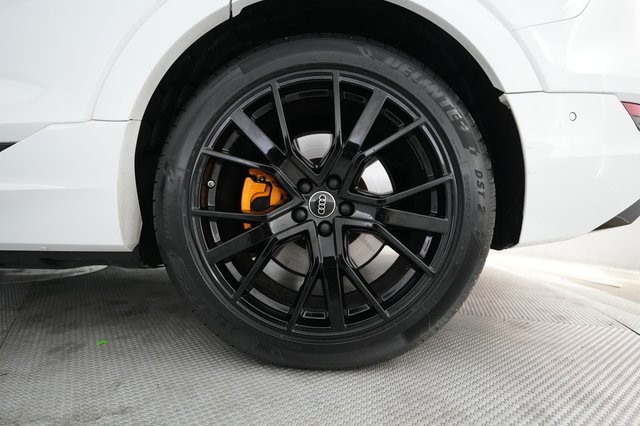 2023 Audi e-tron — photo 16 of 20