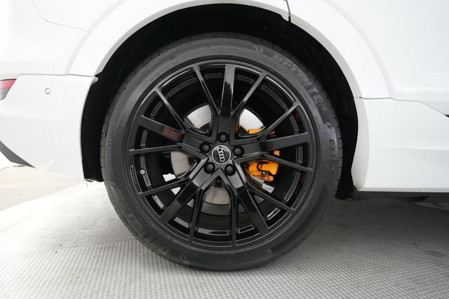 2023 Audi e-tron — photo 7 of 20
