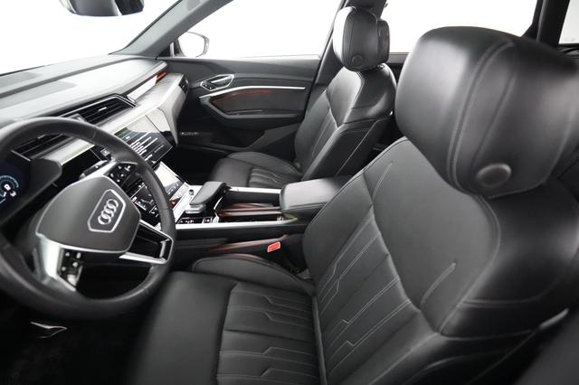 2023 Audi e-tron — photo 3 of 20