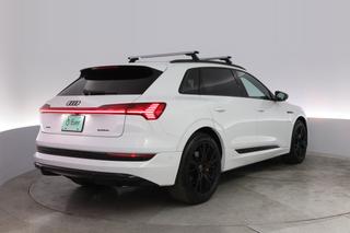 2023 Audi e-tron — photo 2 of 20