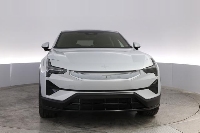 2025 Polestar 3 — photo 9 of 21