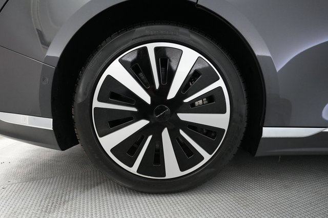 2023 Lucid Air — photo 16 of 20