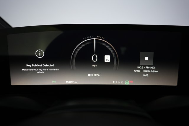 2023 Lucid Air — photo 5 of 21