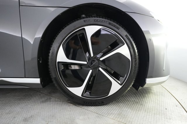 2023 Lucid Air — photo 17 of 21