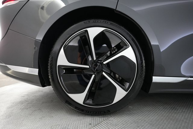 2023 Lucid Air — photo 16 of 21