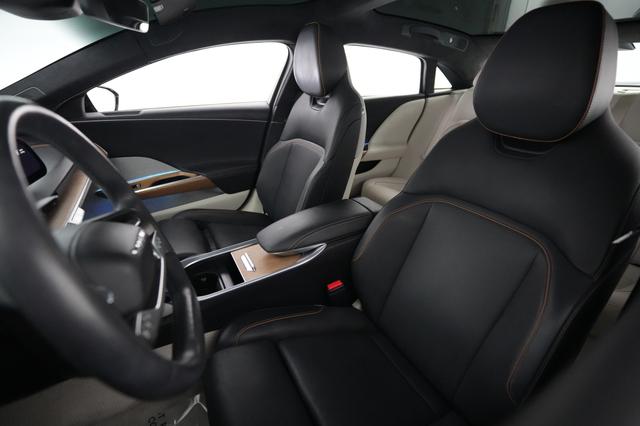 2023 Lucid Air — photo 3 of 20