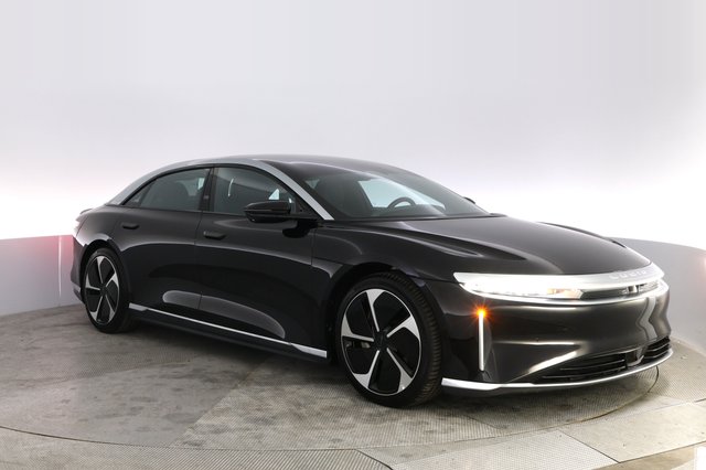 2023 Lucid Air — photo 10 of 21