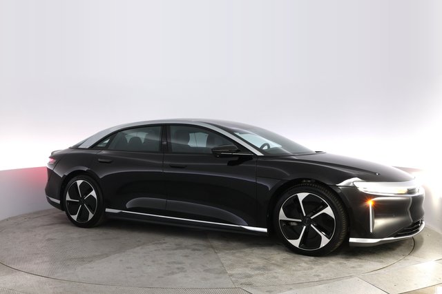 2023 Lucid Air — photo 11 of 21