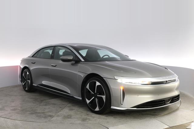 2023 Lucid Air — photo 10 of 24