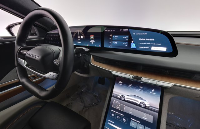 2023 Lucid Air — photo 20 of 24
