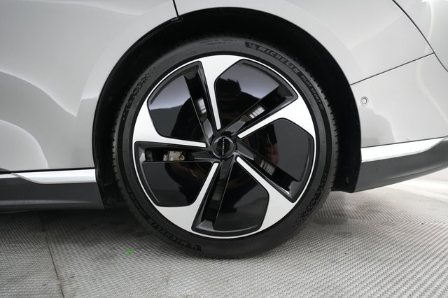 2023 Lucid Air — photo 16 of 24